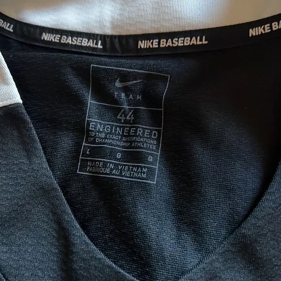 Nike baseball shirt with tags, black and white - Picture 4 of 4